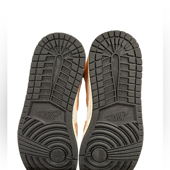 Air Jordan 1 Mid Brushstroke - Picture 7 of 16